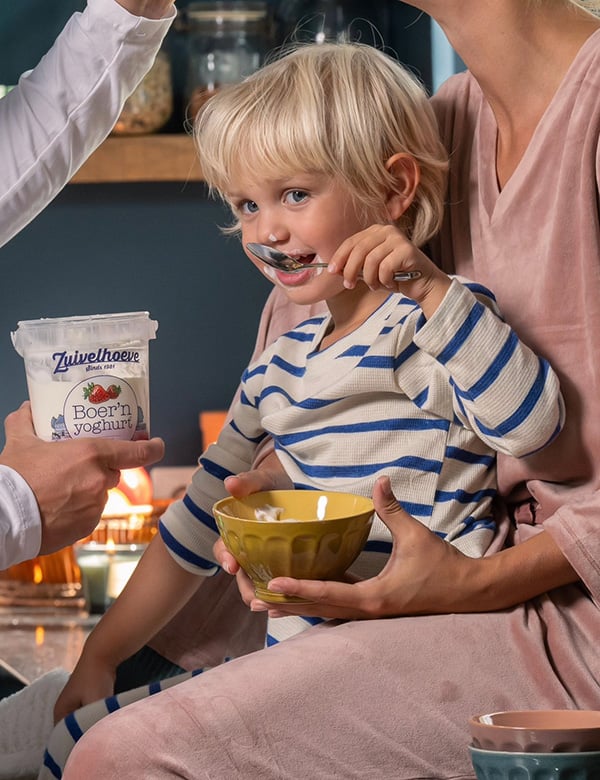 kindermodel met blond haar Lou
