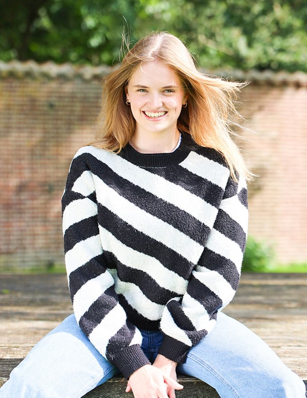 vrouwelijk model met bruine ogen Veerle