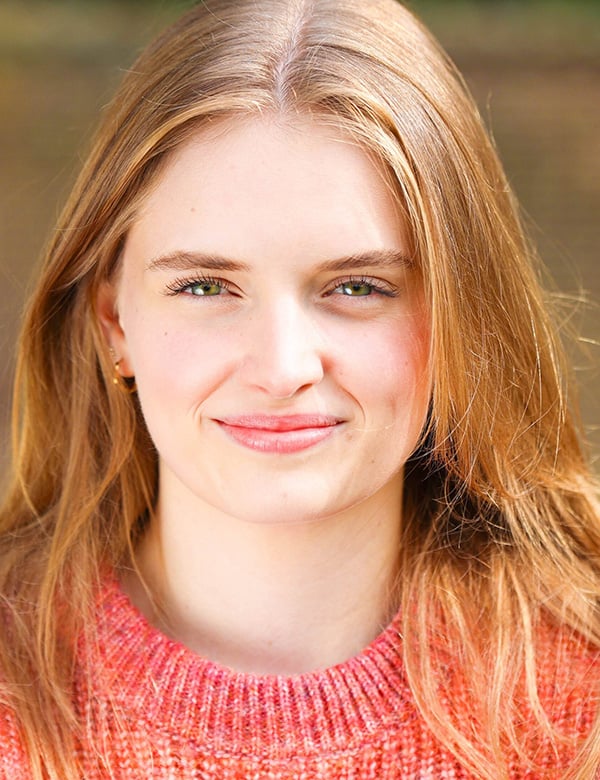 Vrouwelijk model met bruine ogen veerle