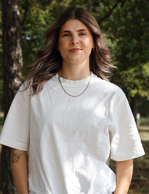 Vrouwelijk model met bruin haar Manon A.