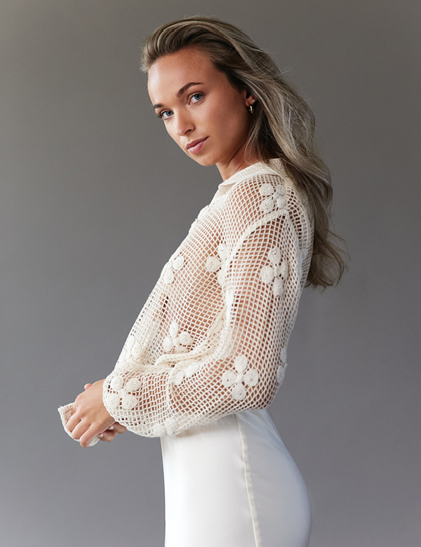 Vrouwelijk model met blond haar en blauwe ogen Marianne E.