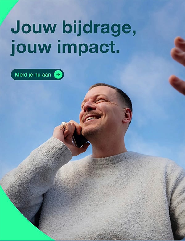 Mannelijk model met donkerblond haar Aaron B.