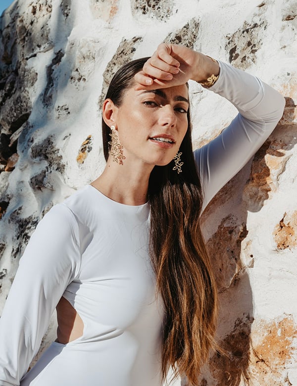Vrouwelijk model met bruin haar en bruine ogen Leonie B.