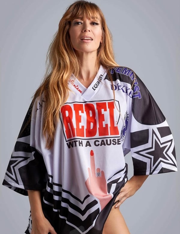 Vrouwelijk model met bruin haar en bruine ogen Beertje.