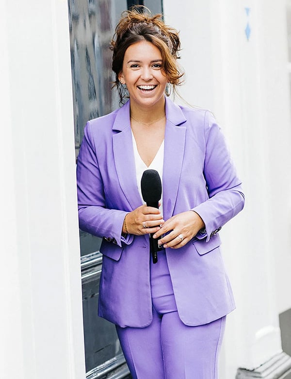 Vrouwelijk model met lichtbruin haar en donkerbruine ogen Daphne M.