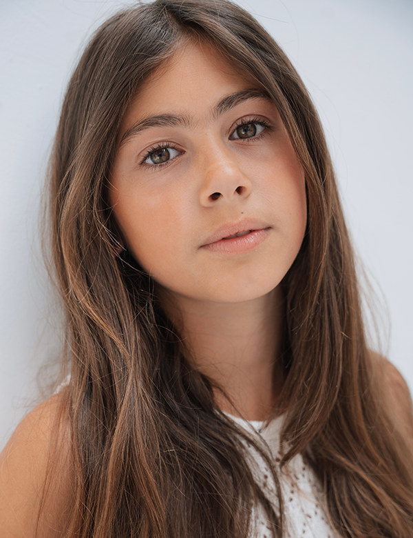 Kindermodel met bruin haar Jasmijn S