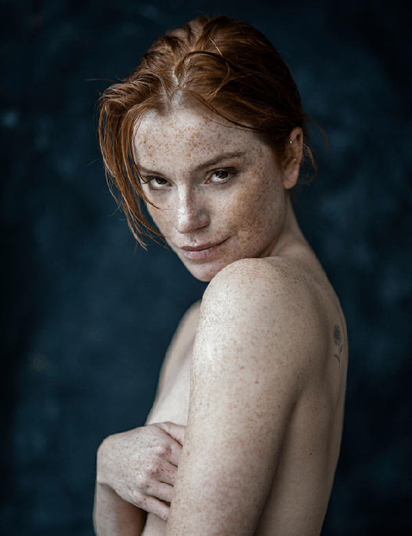Vrouwelijk model Luca Ho.