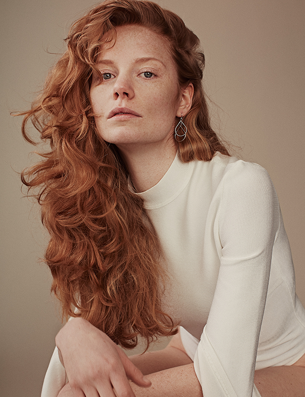 Vrouwelijk model Tina