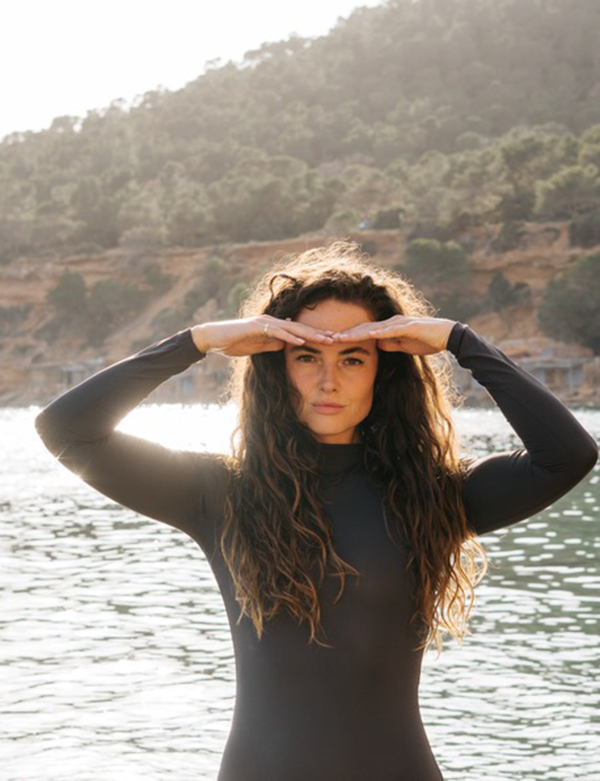 Vrouwelijk model Yamee R.