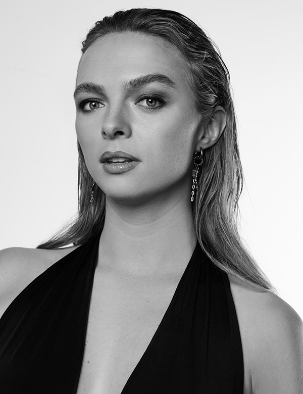 Vrouwelijk model Esmee T.