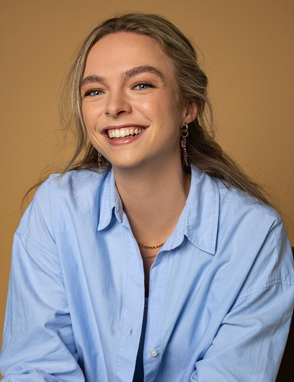 Vrouwelijk model Esmee T.