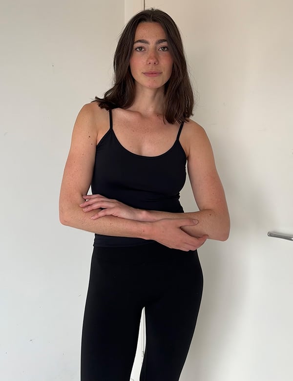 Vrouwelijk model met bruin haar en bruine ogen Leonie B.