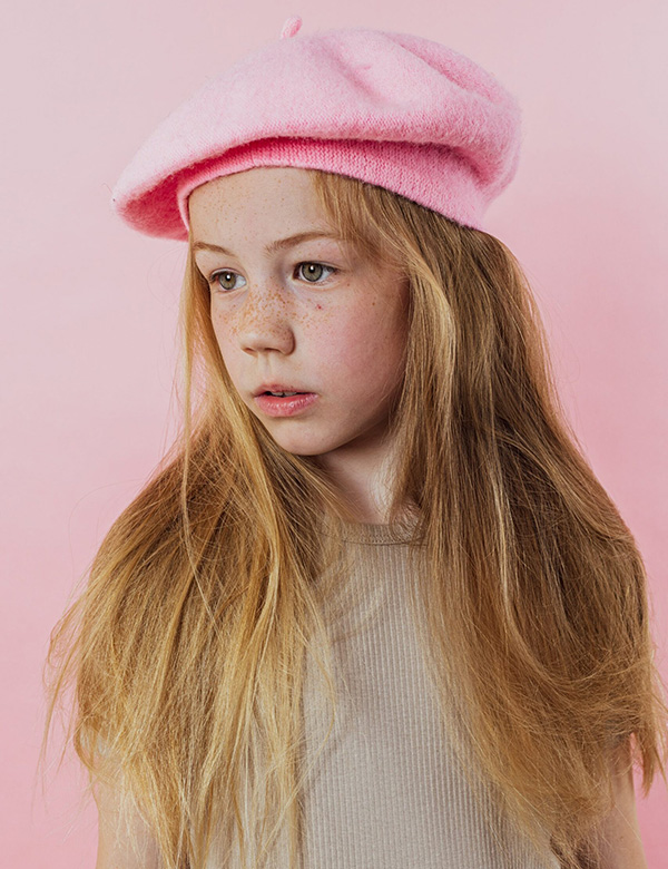 Kinderlijk model met blond/rossig haar en blauw-groene ogen Lise S.