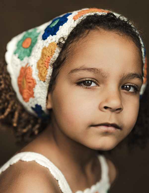 Kindermodel met donkerbruin haar Nadine G.
