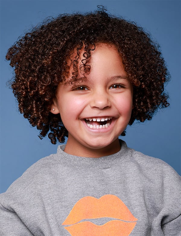 Kindermodel met donkerhaar nadine