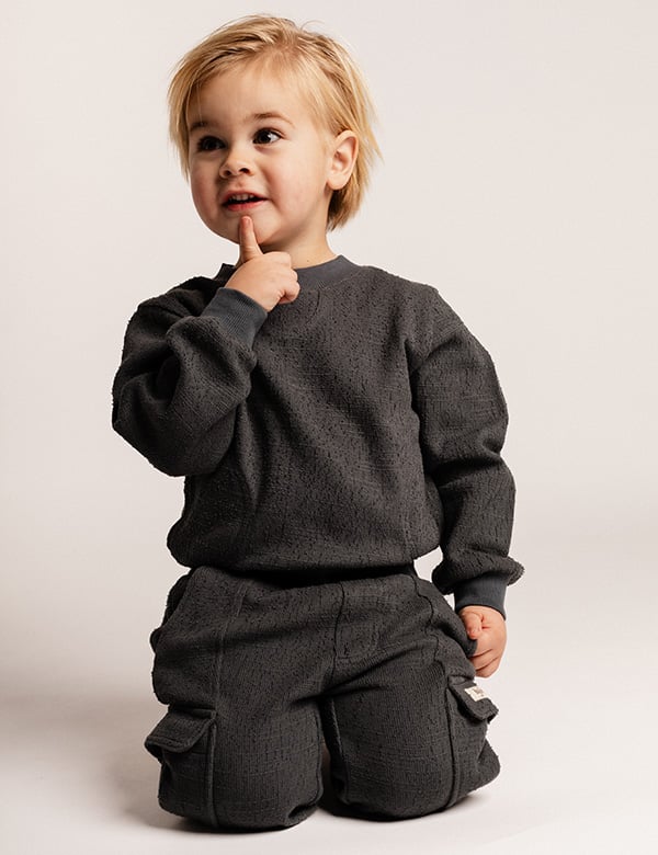 Kindermodel met kort blond haar Noah K.