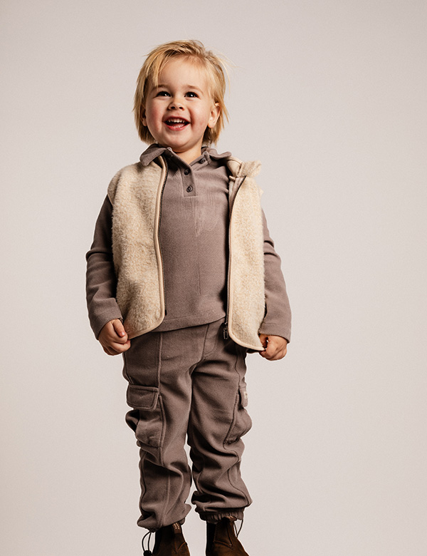 Kindermodel met kort blond haar Noah K.