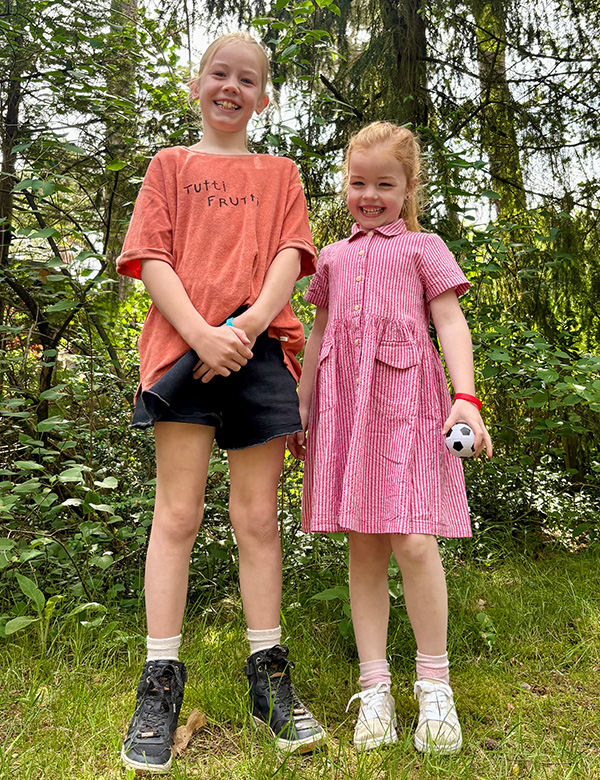 Zussen Lise en Mirthe.