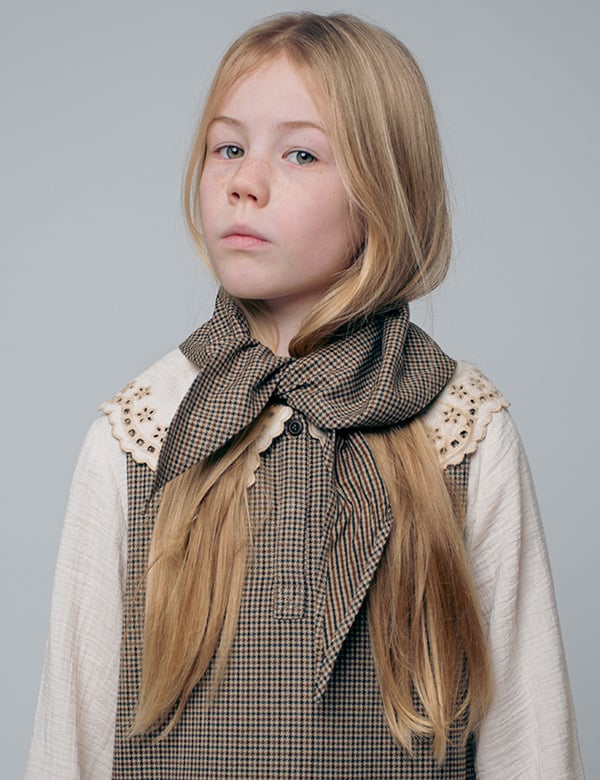 meisjes kindermodel met blond haar Lise S.