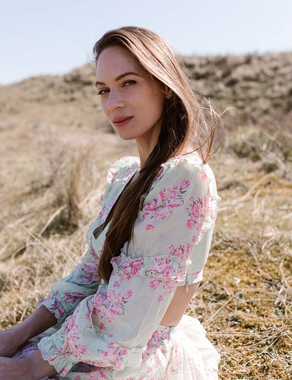 Vrouwelijk model met bruin haar Marlieke