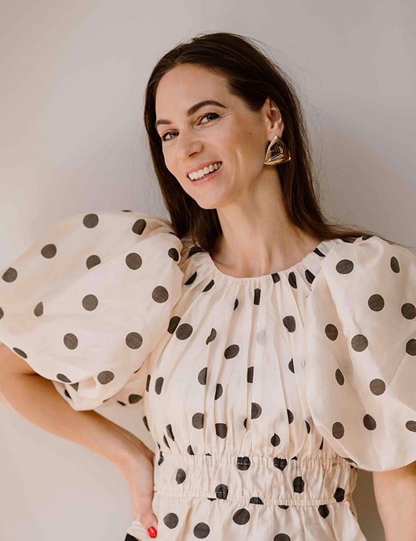 Vrouwelijk model met bruin haar Marlieke
