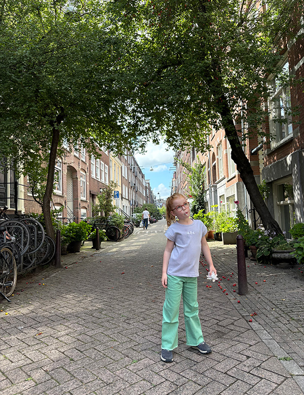 Kindermodel met sproetjes en rood haar Mirthe S.