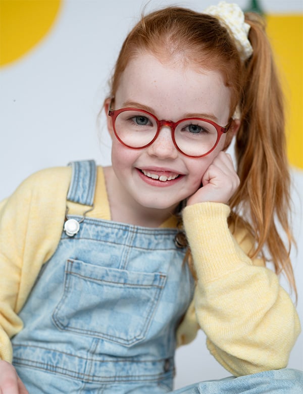 Kindermodel met rood haar Mirthe S.
