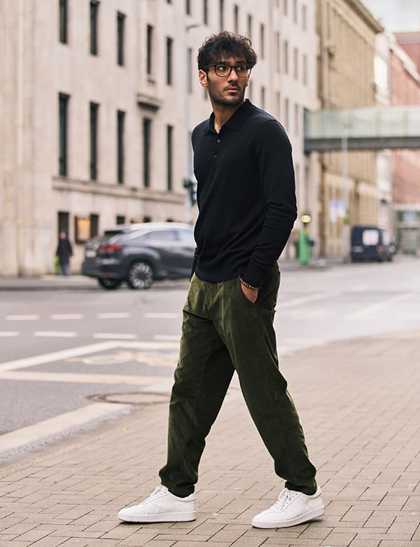 Mannelijk model met donker haar Radman