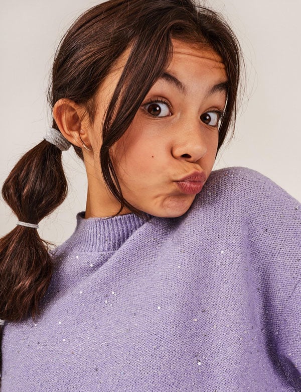 Tienermodel Danii met bruin haar