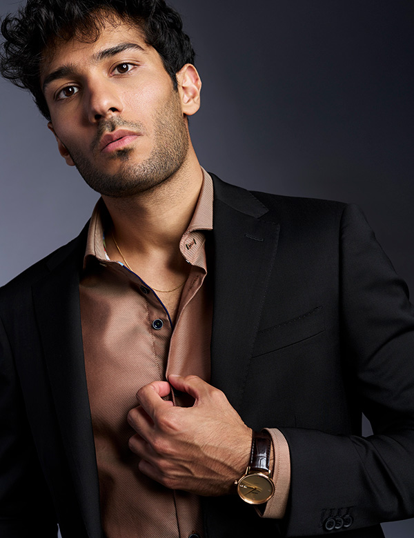 Mannelijk model met kort bruin haar Radman H.