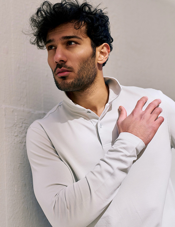 Mannelijk model met kort bruin haar Radman H.