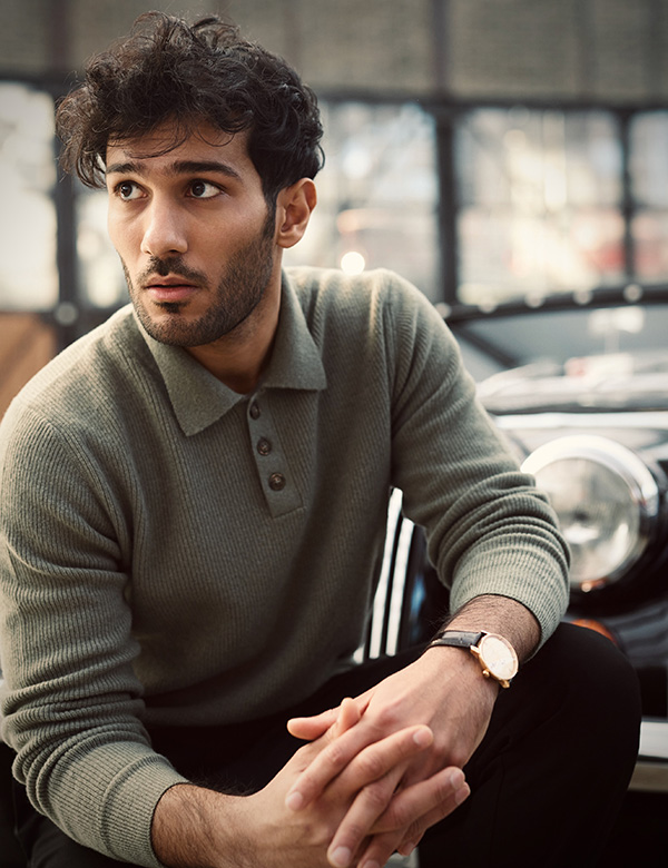 Mannelijk model met kort bruin haar Radman H.