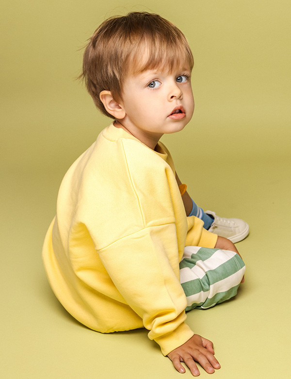 Kindermodel met blond haar Remi A.