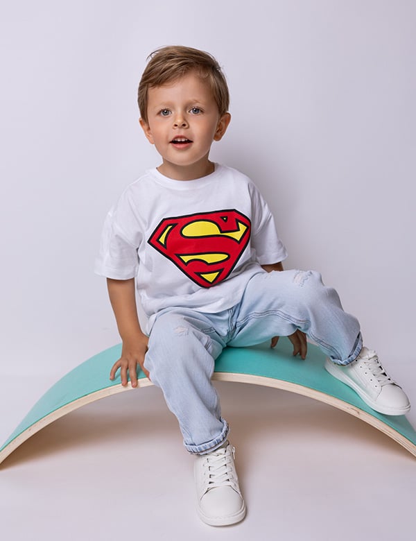 Kindermodel met blond haar Remi A.