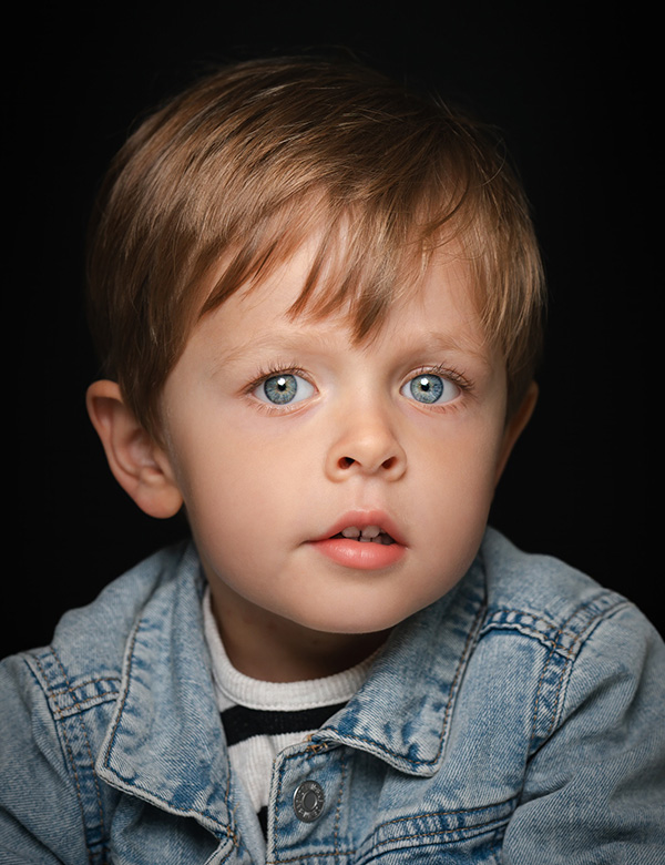 Kindermodel met blond haar Remi A.