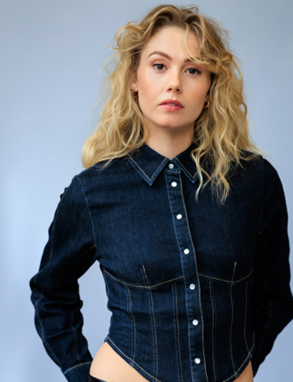 vrouwelijk model met blond haar Soraya G.