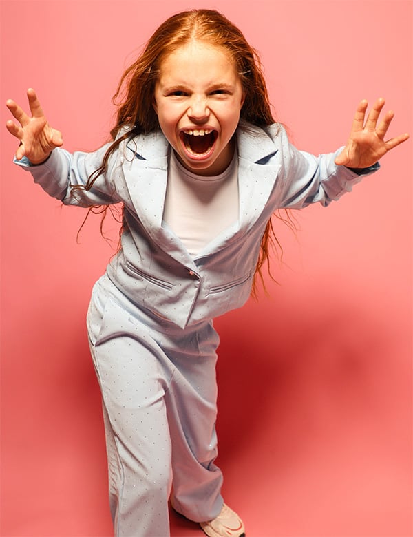 Kindermodel met rood haar Djenova
