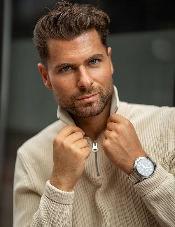 Mannelijk model met blauwe ogen Furkan.