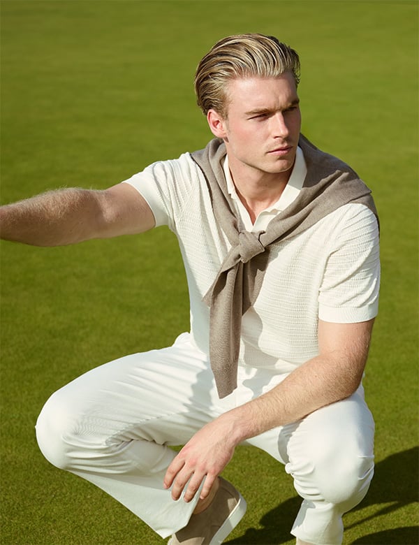 Mannelijk model met blond haar Jort R.