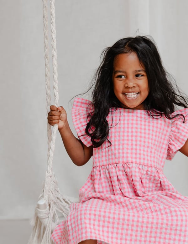 Kindermodel met donker haar Nadya Noor