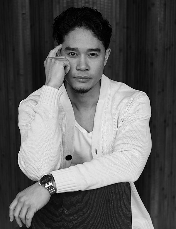 mannelijk model met donker haar Robert A.