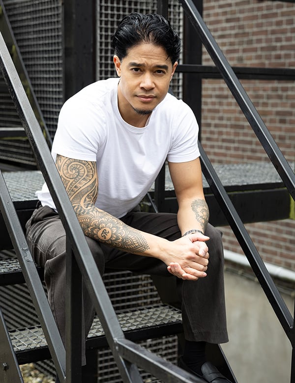 mannelijk model met donker haar Robert A.