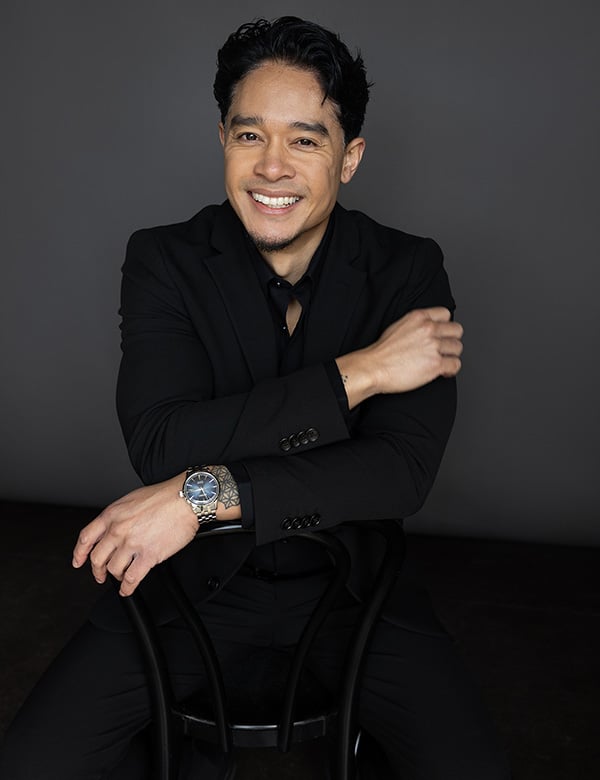 mannelijk model met donker haar Robert A.