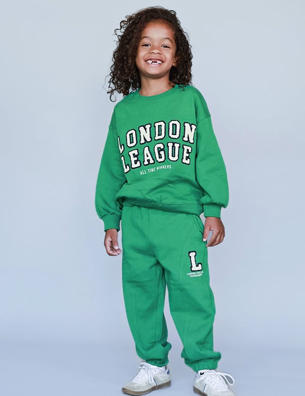 kindermodel met krullend haar Vince RIE.