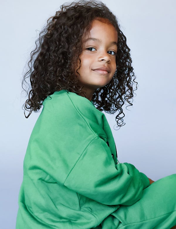 kindermodel met krullend haar Vince RIE.