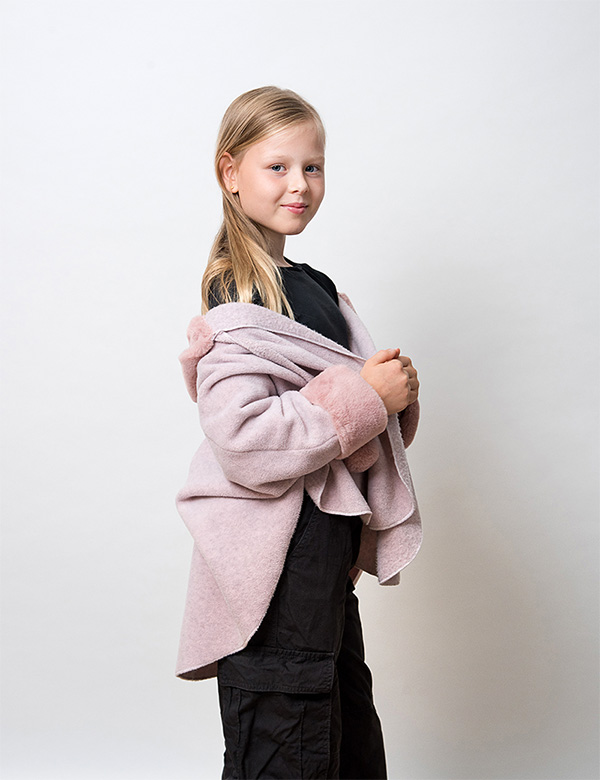 Kindermodel met blond haar Frederique N.