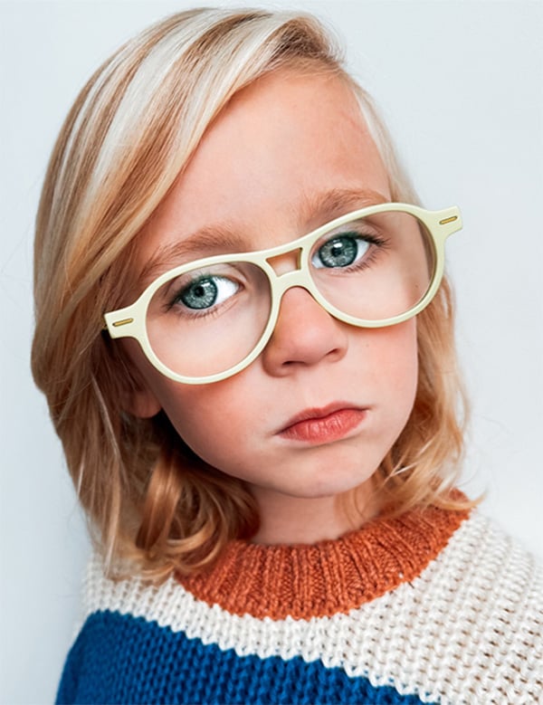 Kindermodel met blond haar morris v.