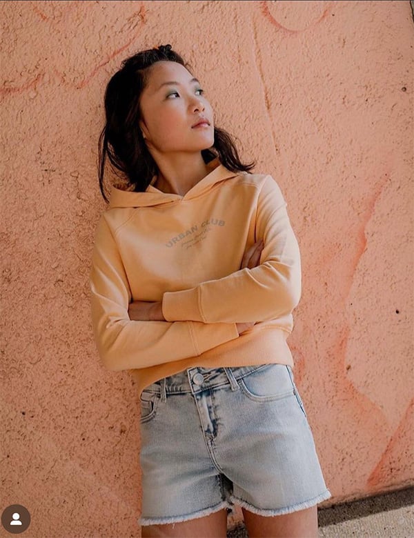 Kindermodel met donkere haren Anya