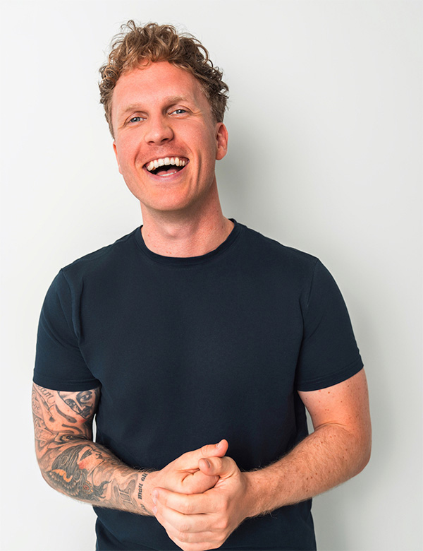 Mannelijk model met blond haar Costian