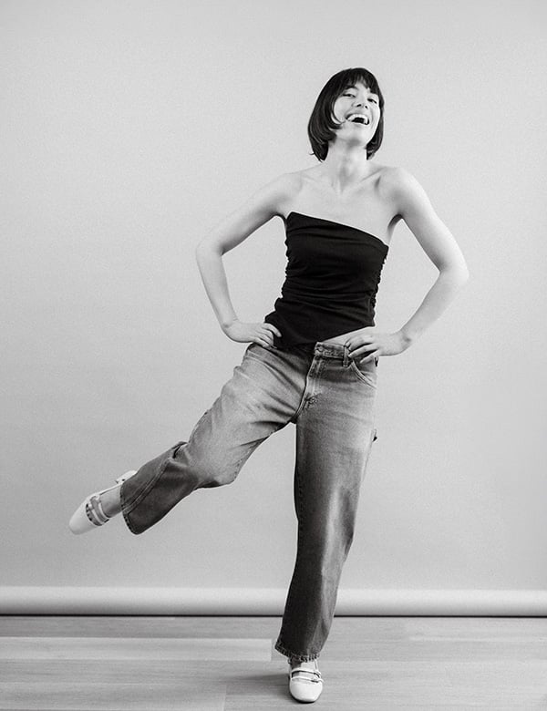 vrouwelijk model met kort donkerbruin haar Eva S.